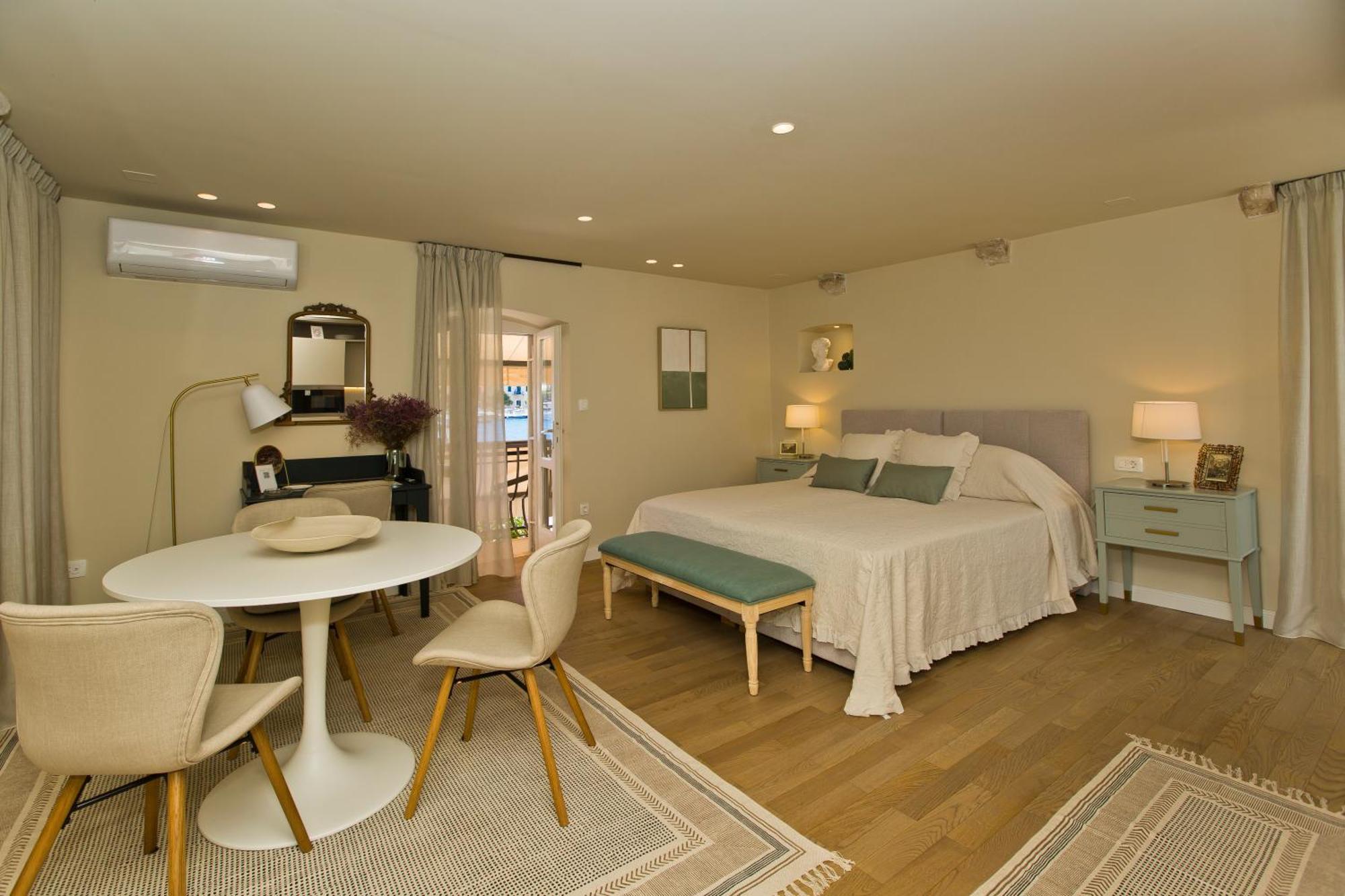 Riva Yacht Hvar Town Apartment Exterior photo