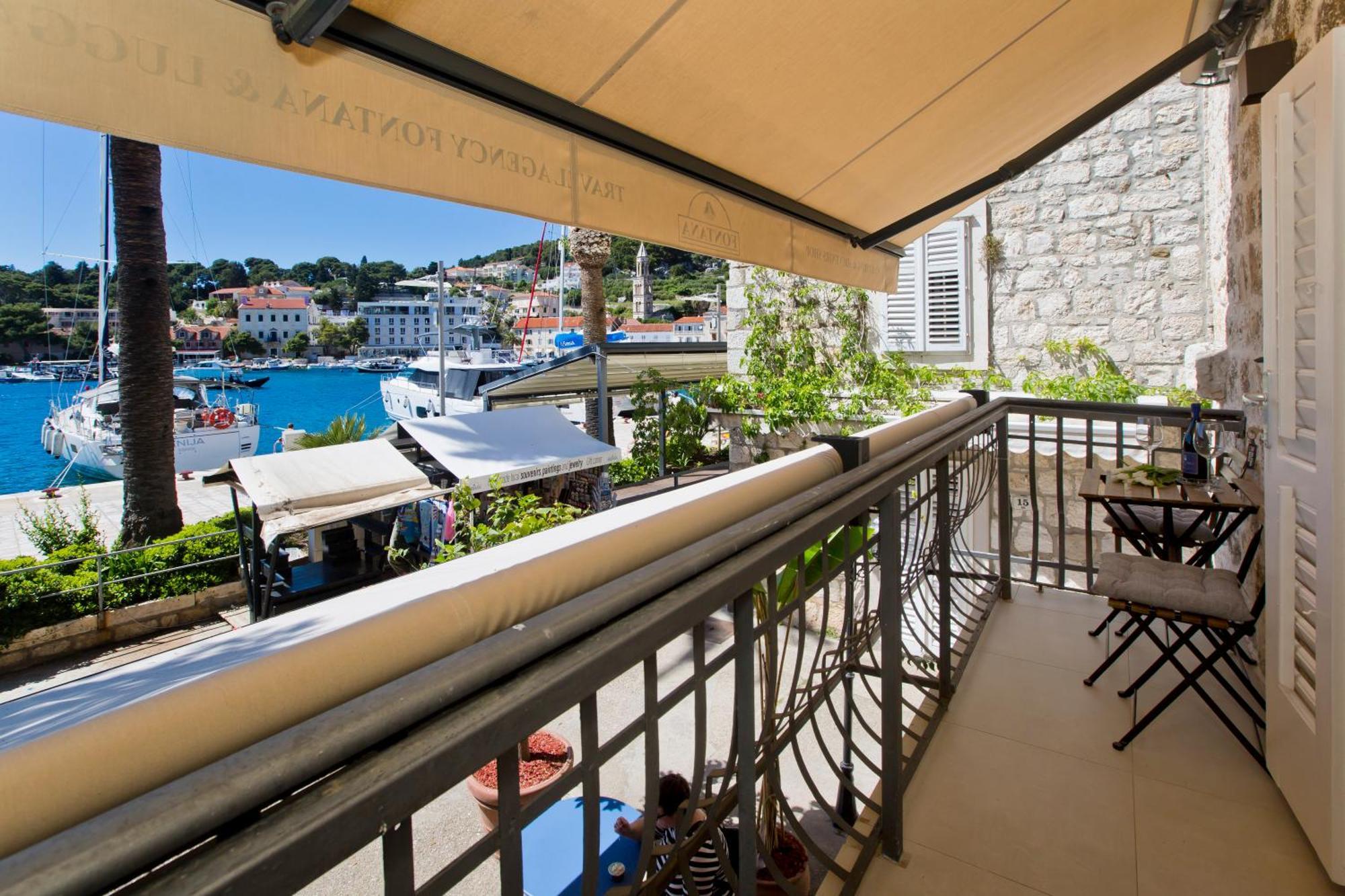 Riva Yacht Hvar Town Apartment Exterior photo