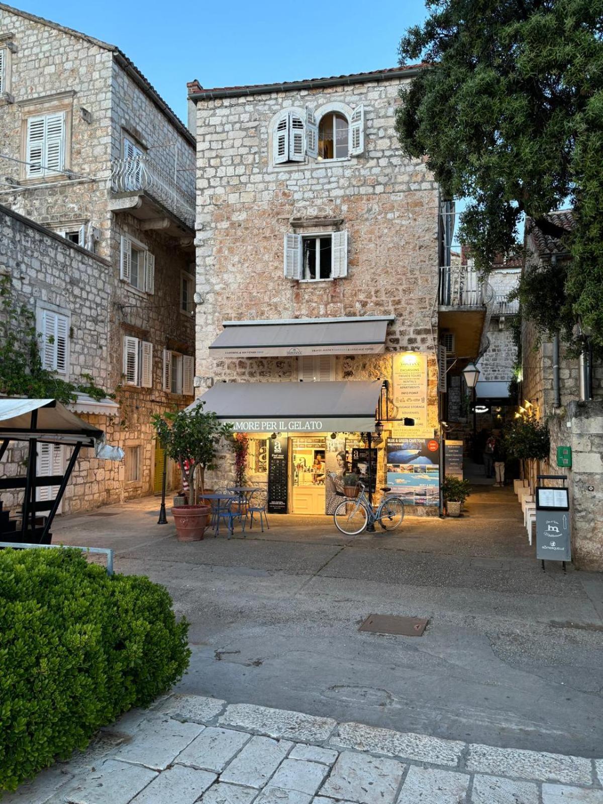 Riva Yacht Hvar Town Apartment Exterior photo