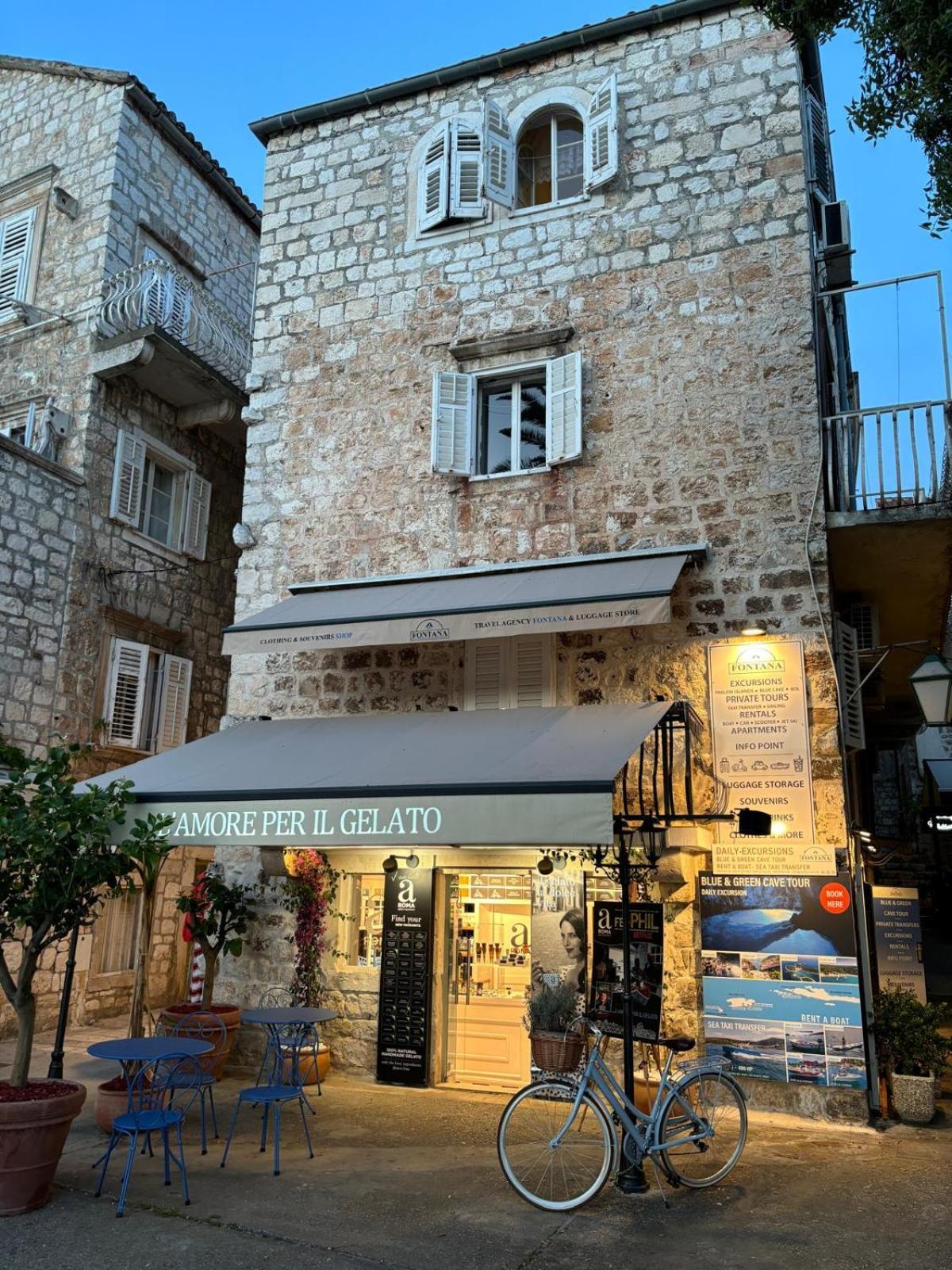 Riva Yacht Hvar Town Apartment Exterior photo