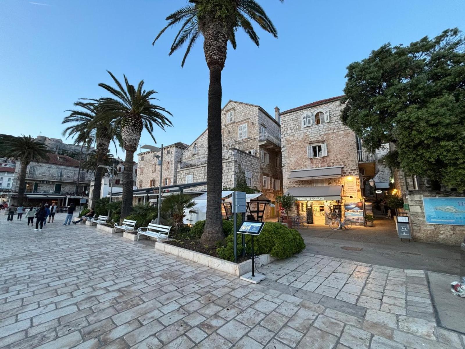 Riva Yacht Hvar Town Apartment Exterior photo