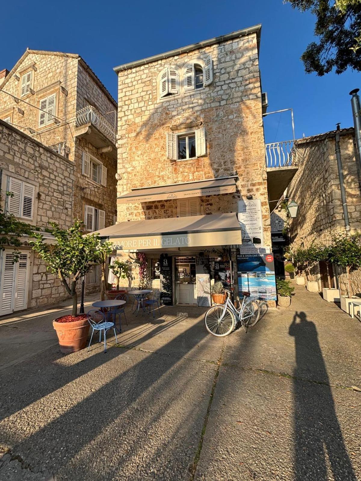 Riva Yacht Hvar Town Apartment Exterior photo